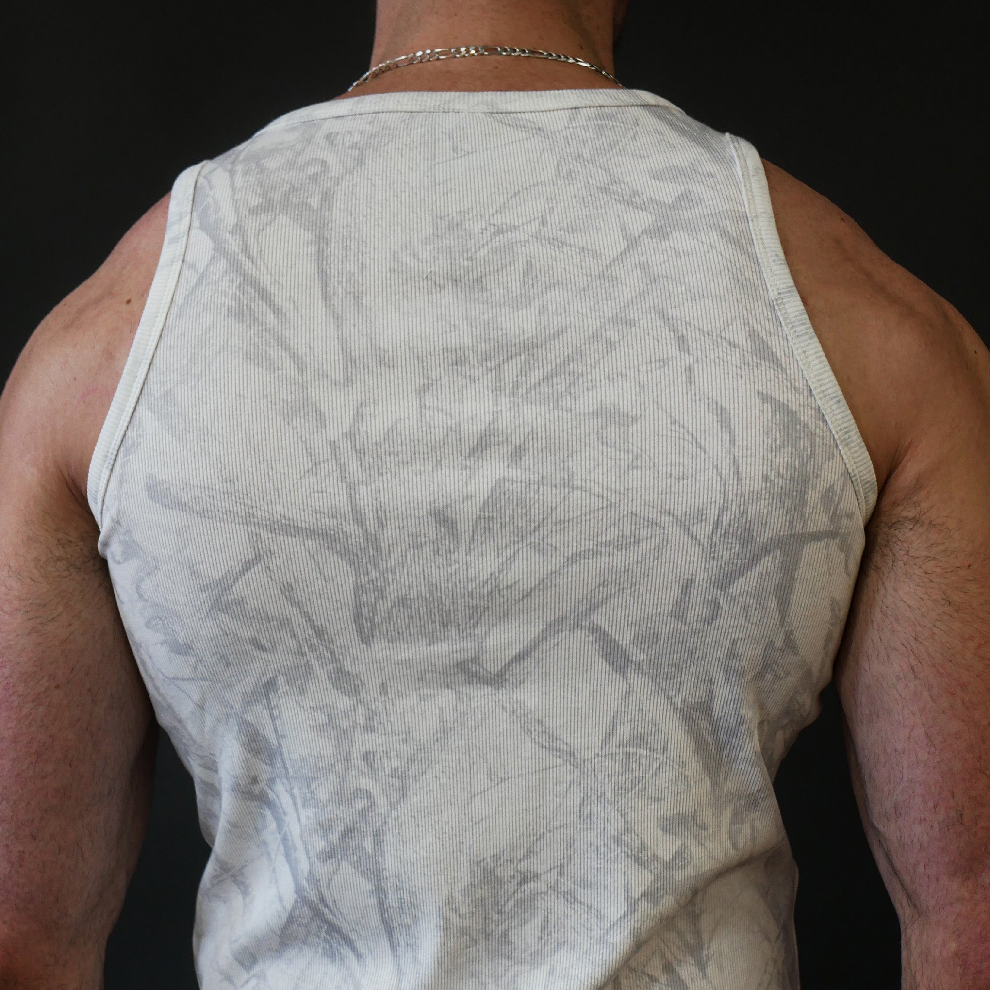 IVORY-CAMO CREATURE BEATER